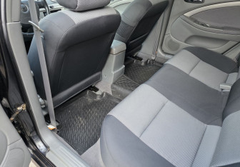 Подержанный автомобиль Chevrolet Lacetti Wagon 2012 года (10 фото)