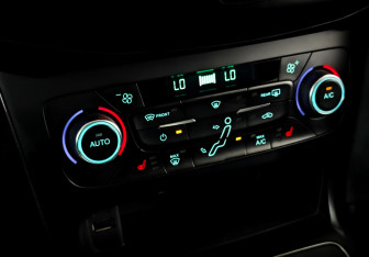 Подержанный автомобиль Ford Focus Hatchback 2018 года (25 фото)