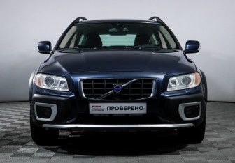 Подержанный автомобиль Volvo XC70 2008 года (2 фото)
