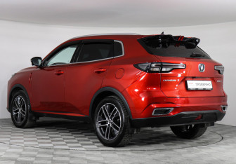 Подержанный автомобиль Changan UNI-S 2024 года (7 фото)