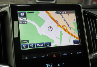 Подержанный автомобиль Toyota Land Cruiser Suv 2018 года (18 фото)