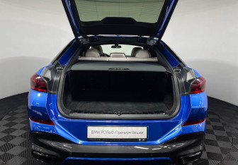Подержанный автомобиль BMW X6 2019 года (9 фото)
