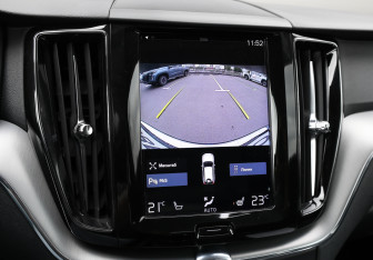 Подержанный автомобиль Volvo XC60 2021 года (19 фото)