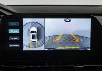 Подержанный автомобиль Changan UNI-S 2024 года (18 фото)