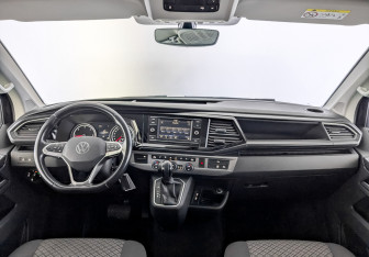 Подержанный автомобиль Volkswagen Multivan 2021 года (14 фото)