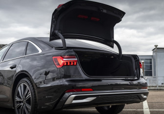 Подержанный автомобиль Audi A6 Sedan 2024 года (25 фото)