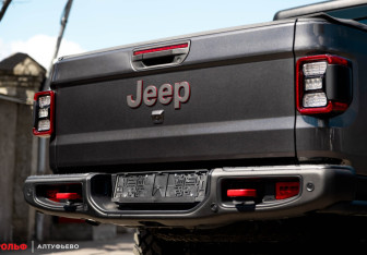 Новый Jeep Gladiator 2023 (8 фото)