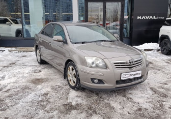 Подержанный автомобиль Toyota Avensis Sedan 2007 года (3 фото)