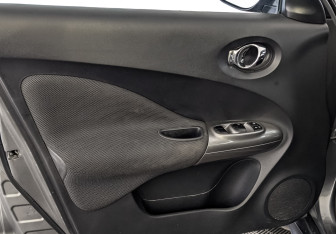 Подержанный автомобиль Nissan Juke 2014 года (19 фото)