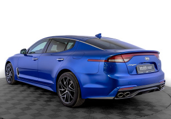 Подержанный автомобиль Kia Stinger 2021 года (7 фото)