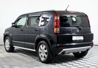 Подержанный автомобиль Honda Crossroad 2008 года (7 фото)