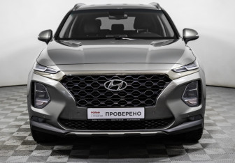 Подержанный автомобиль Hyundai Santa Fe 2019 года (2 фото)