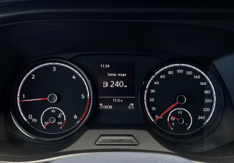 Подержанный автомобиль Volkswagen Transporter Van 2021 года (19 фото)