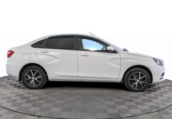 Подержанный автомобиль LADA (ВАЗ) Vesta Sedan 2021 года (4 фото)