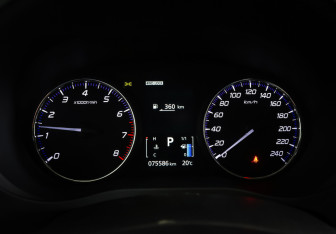 Подержанный автомобиль Mitsubishi Outlander 2015 года (16 фото)