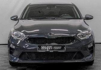 Подержанный автомобиль Kia Ceed Hatchback 2019 года (2 фото)