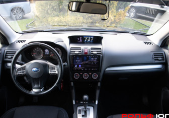 Подержанный автомобиль Subaru Forester Suv 2014 года (11 фото)