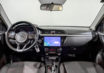 Подержанный автомобиль Kia Rio Hatchback 2020 года (14 фото)