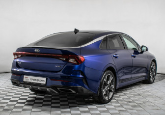 Подержанный автомобиль Kia K5 2020 года (5 фото)