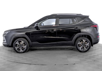 Подержанный автомобиль Москвич 3 2024 года (8 фото)