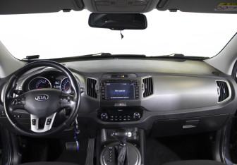 Подержанный автомобиль Kia Sportage 2014 года (14 фото)