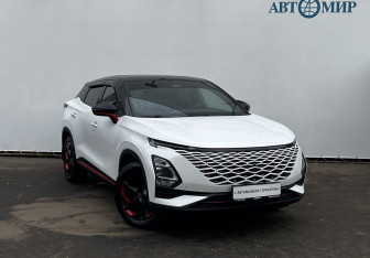Подержанный автомобиль Omoda C5 2022 года (3 фото)