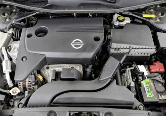 Подержанный автомобиль Nissan Teana 2014 года (9 фото)