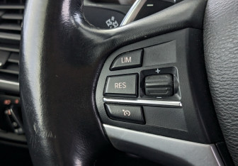 Подержанный автомобиль BMW X6 2016 года (29 фото)