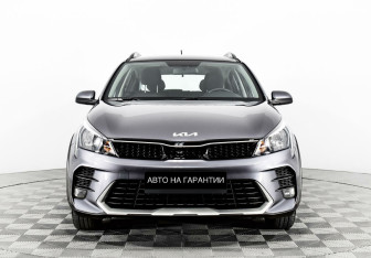 Подержанный автомобиль Kia Rio Hatchback 2022 года (2 фото)