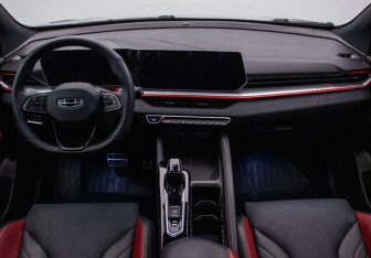 Подержанный автомобиль Geely Coolray 2024 года (13 фото)
