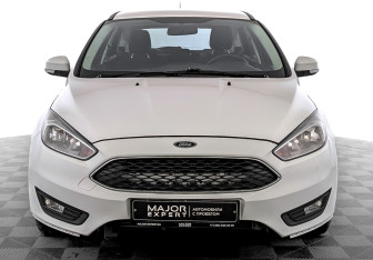 Подержанный автомобиль Ford Focus Hatchback 2018 года (2 фото)