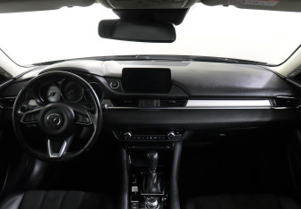 Подержанный автомобиль Mazda 6 Sedan 2021 года (10 фото)