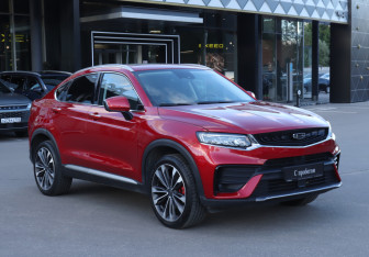 Подержанный автомобиль Geely Tugella 2022 года (3 фото)