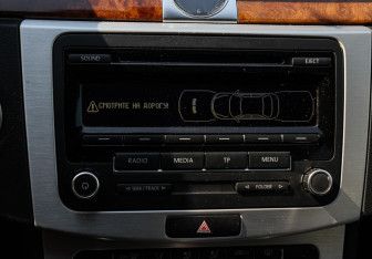 Подержанный автомобиль Volkswagen Passat Sedan 2011 года (18 фото)