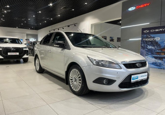Подержанный автомобиль Ford Focus Sedan 2011 года (3 фото)