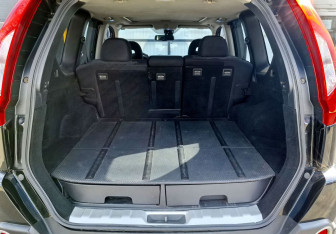 Подержанный автомобиль Nissan X-Trail 2012 года (9 фото)