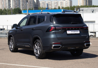 Подержанный автомобиль Geely Okavango 2024 года (7 фото)