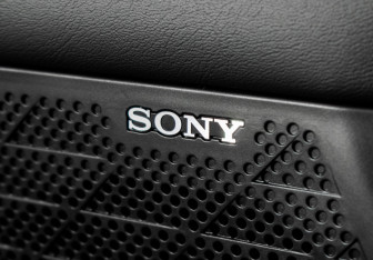 Подержанный автомобиль Changan UNI-V 2023 года (18 фото)