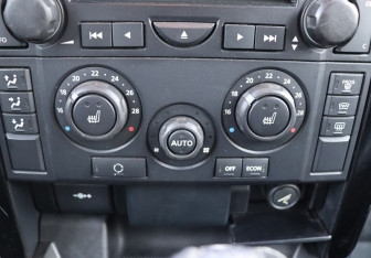 Подержанный автомобиль Land Rover Discovery 2008 года (20 фото)