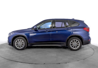 Подержанный автомобиль BMW X1 2018 года (8 фото)