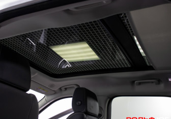 Подержанный автомобиль Land Rover Range Rover Velar 2022 года (13 фото)