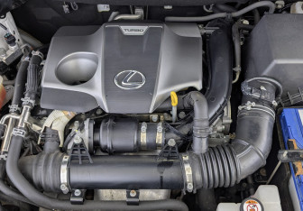 Подержанный автомобиль Lexus NX 2018 года (9 фото)