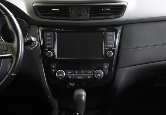 Подержанный автомобиль Nissan X-Trail 2019 года (13 фото)