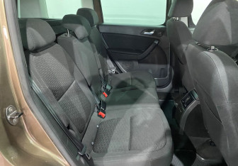 Подержанный автомобиль Skoda Yeti 2010 года (10 фото)