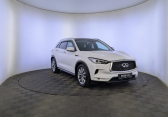 Подержанный автомобиль Infiniti QX50 2019 года (3 фото)
