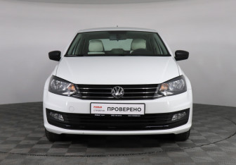 Подержанный автомобиль Volkswagen Polo Sedan 2019 года (2 фото)