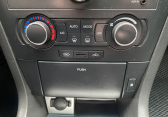 Подержанный автомобиль Chevrolet Epica 2010 года (14 фото)