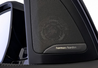 Подержанный автомобиль BMW X5 2025 года (27 фото)