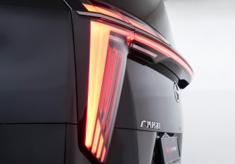 Подержанный автомобиль GAC M8 2023 года (29 фото)