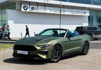 Подержанный автомобиль Ford Mustang Convertible 2018 года (18 фото)